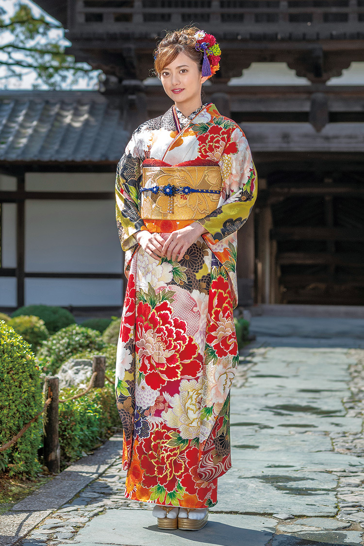 どなたが見られても一目で豪華さが伝わる一着です。