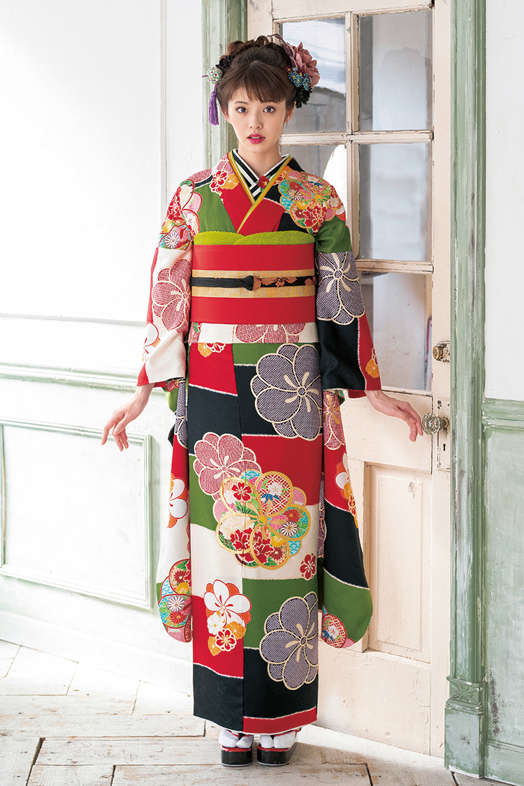大胆な色使いが目を引く個性的な振袖です。